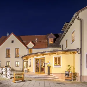 Hotel Zum Goldenen Kreuz, Moosbach (Oberpfalz)